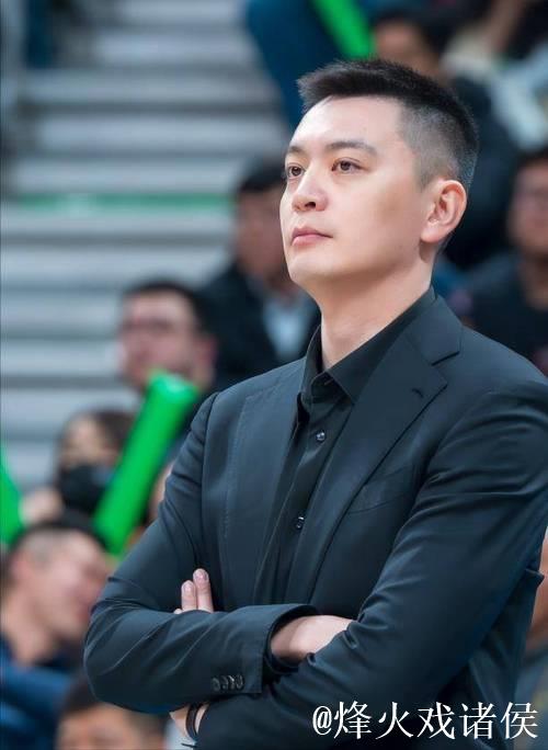 杨鸣赛后坦诚点名李晓旭,辽宁大胜广厦彰显团队力量 杨鸣赛后坦诚点名李晓旭,辽宁大胜广厦彰显团队力量